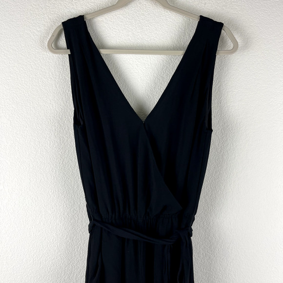 Aritzia Babaton Maximillian Jumpsuit Womens Medium Black Crop Wide Leg Minimal - Picture 2 of 14